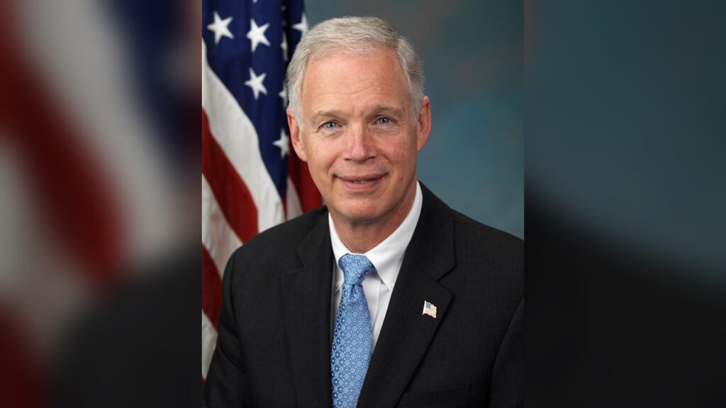 Sen. Ron Johnson, who released texts from Fauci's government iPhone.