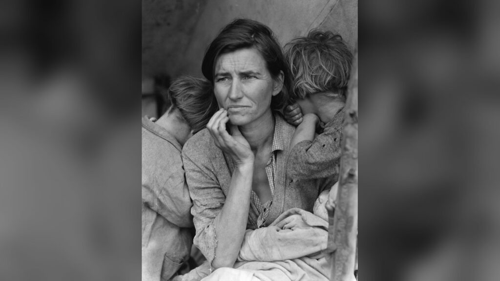 Great Depression, a period of economic crisis in 1933.