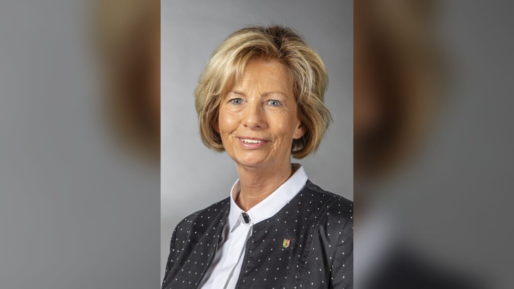 Lara Korte, Reporter for Stars and Stripes fired for telling CBS she worked for the publication.