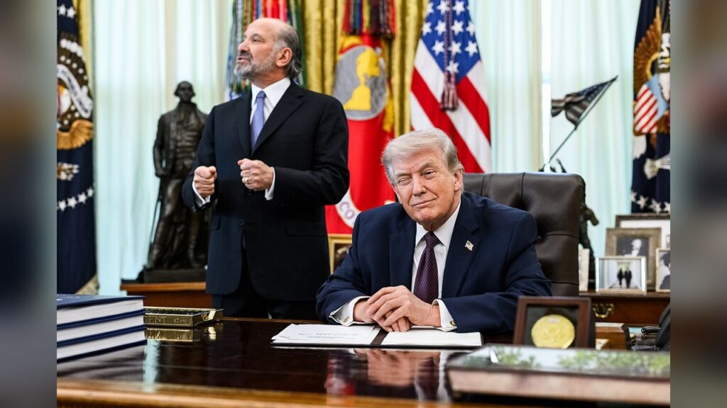 Trump executive order on mail-in voting, The Trump administration's March executive order on mail-in voting would have compelled the USPS to build a nationwide voter database.